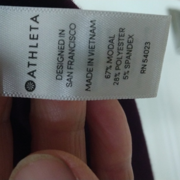 ATHLETA BURGUNDY OVERSIZED LONG SLEEVE TOP SIZE XS - Picture 4 of 6